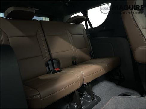 New 2026 Chevrolet Suburban High Country image 30