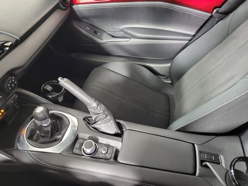 New 2025 MAZDA MX-5 Miata Club w/ Weather Package image 23