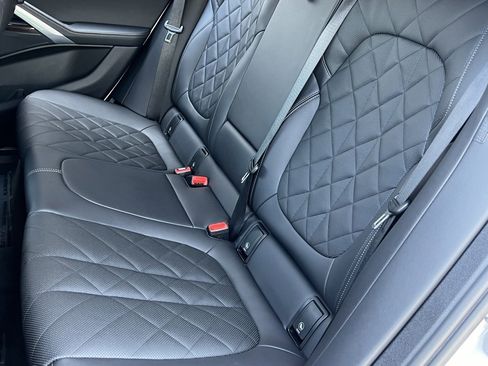 Used 2023 BMW X6 xDrive40i w/ Premium Package image 18