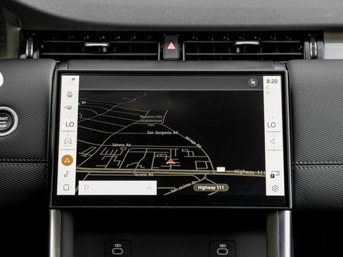 Used 2024 Land Rover Discovery Sport Dynamic SE image 18