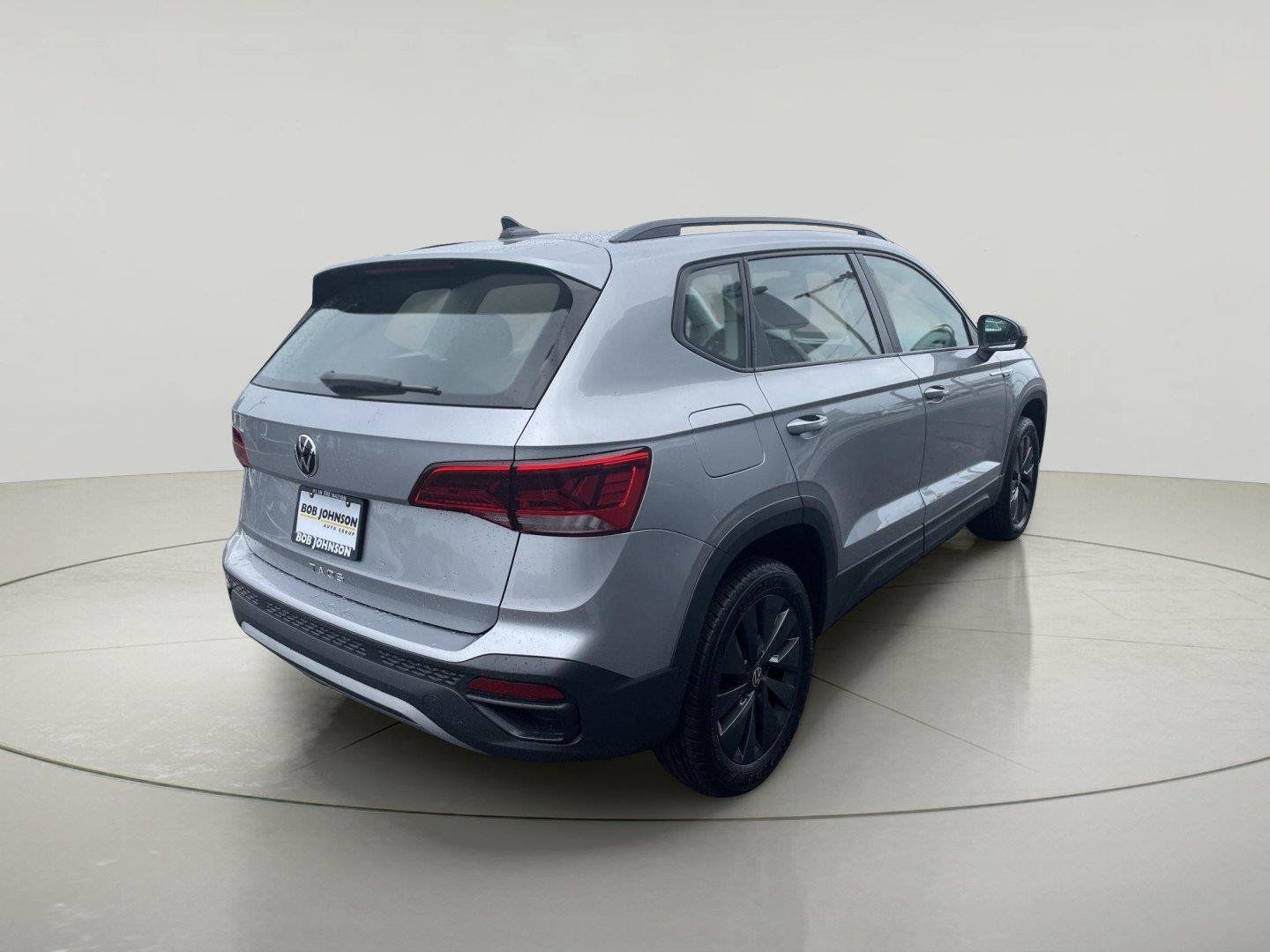 Used 2023 Volkswagen Taos S FWD image 7