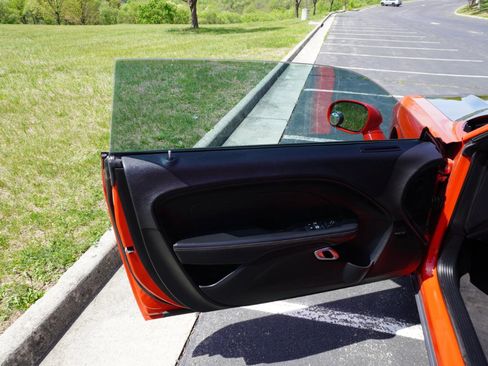 Used 2016 Dodge Challenger R/T Plus image 17