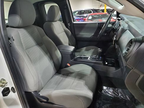 Used 2020 Toyota Tacoma SR RWD image 14
