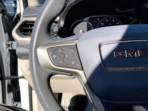 Used 2022 GMC Acadia Denali w/ Denali Ultimate Package image 21