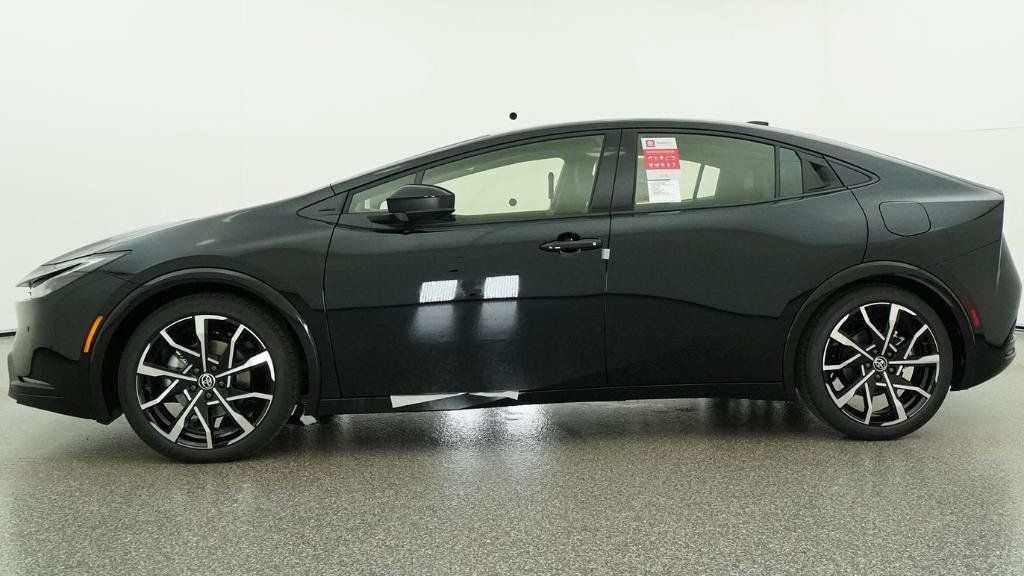 New 2026 Toyota Prius Plug-In Hybrid FWD image 22