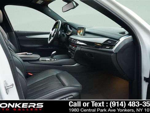 Used 2019 BMW X6 xDrive50i w/ M Sport Package image 42