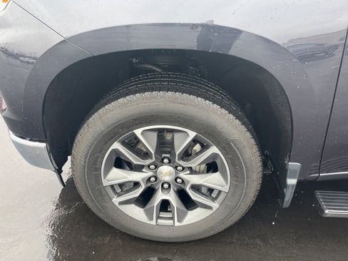 Used 2023 Chevrolet Silverado 1500 LT image 2