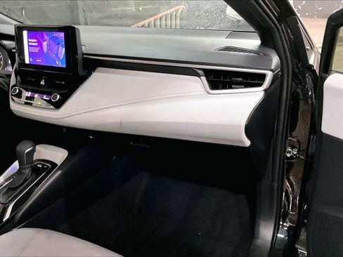 Used 2024 Toyota Corolla SE image 18