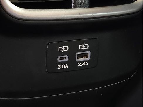Certified 2024 Subaru Outback Premium AWD/4WD image 11