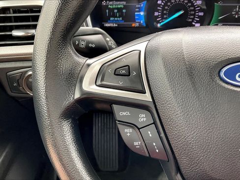 Used 2020 Ford Fusion SE FWD image 23
