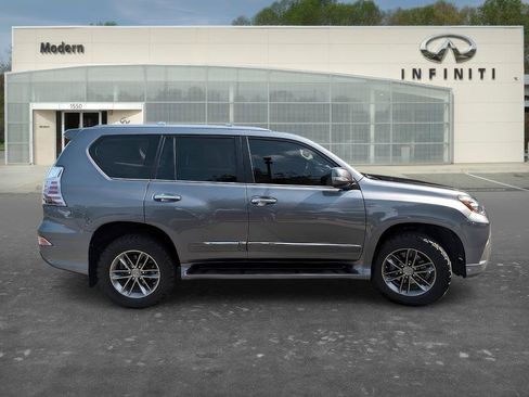 Used 2019 Lexus GX 460 Premium AWD/4WD image 3