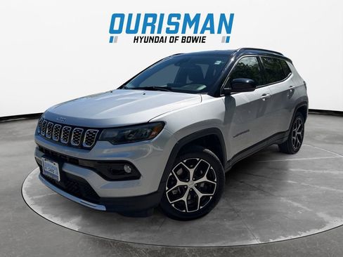 Used 2024 Jeep Compass Limited AWD/4WD image 2