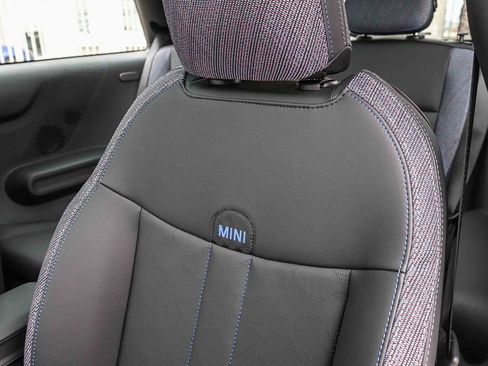 New 2026 MINI Cooper 2-Door Hardtop image 27