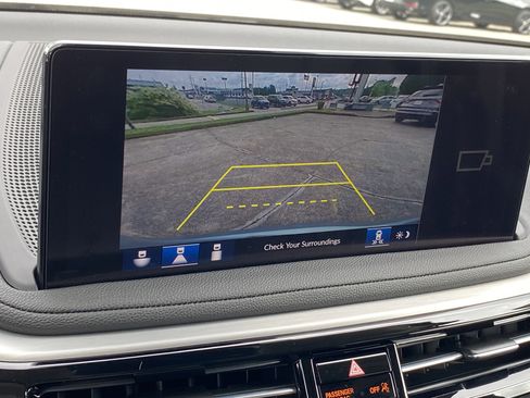 Used 2025 Acura MDX SH-AWD image 19