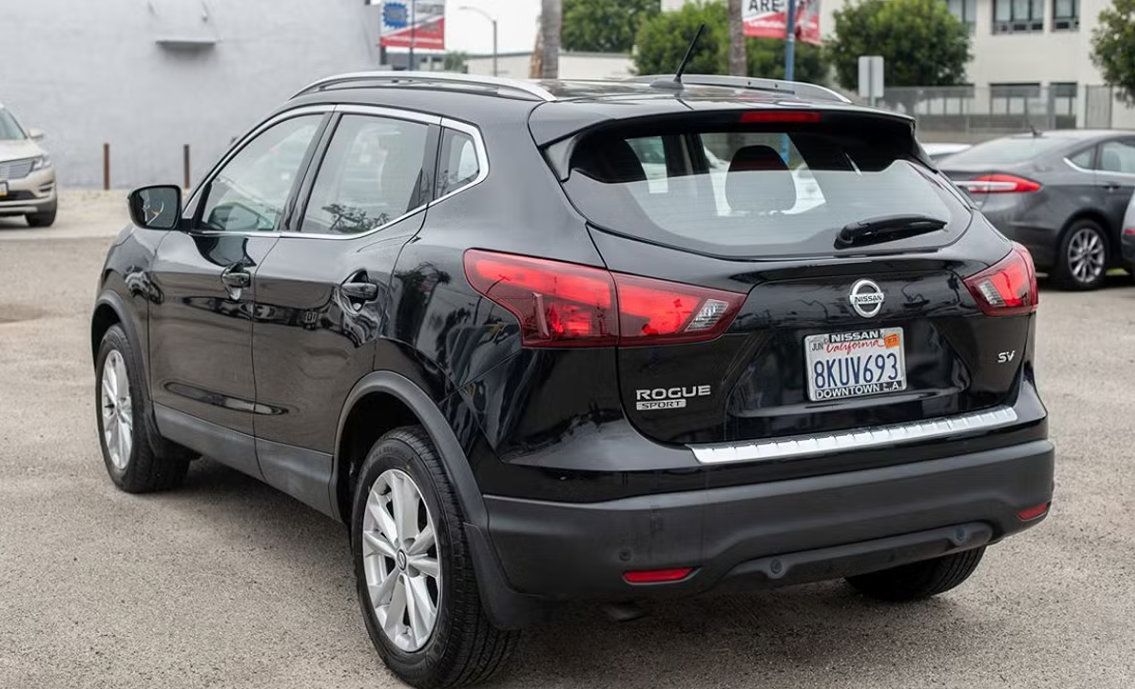 Used 2019 Nissan Rogue Sport SV FWD image 10