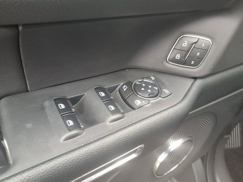 Used 2023 Ford Expedition Max XLT image 24