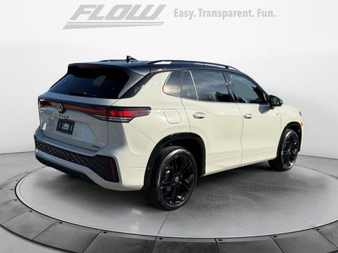 New 2026 Volkswagen Tiguan SE R-Line image 7