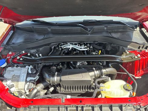 Used 2025 Ford Explorer ST AWD/4WD image 19