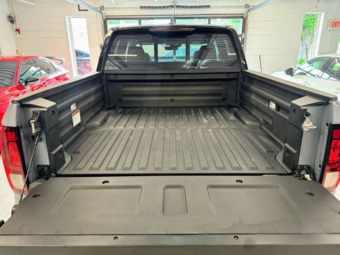 Used 2025 Honda Ridgeline Black Edition image 25