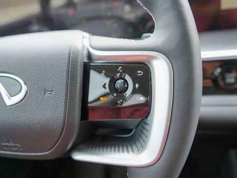 New 2026 INFINITI QX80 Luxe image 11