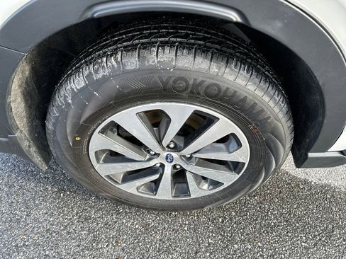 Certified 2022 Subaru Outback Premium image 11