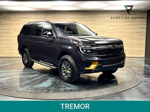 Used 2025 Ford Expedition Tremor AWD/4WD image 1