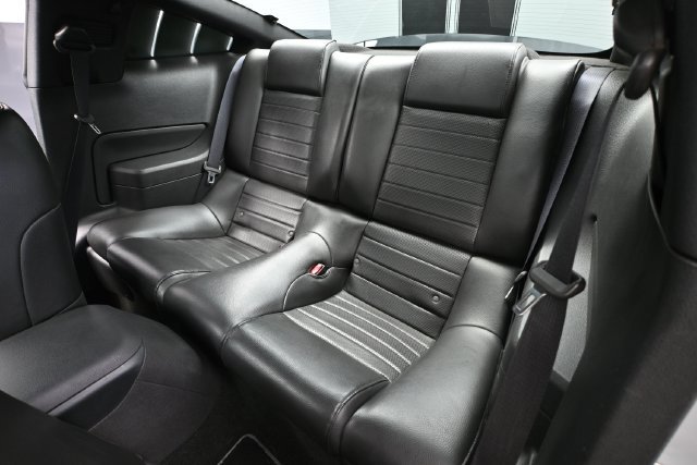 Used 2006 Ford Mustang GT Premium RWD image 27