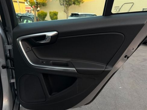 Used 2016 Volvo V60 T5 Platinum AWD/4WD image 36