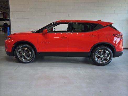Used 2025 Chevrolet Blazer LT image 41