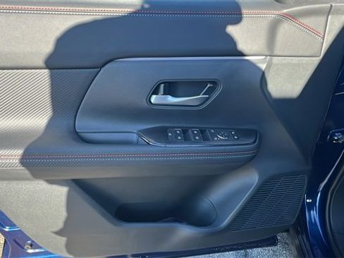 New 2026 Nissan Kicks SR w/ Cold Weather Package image 19