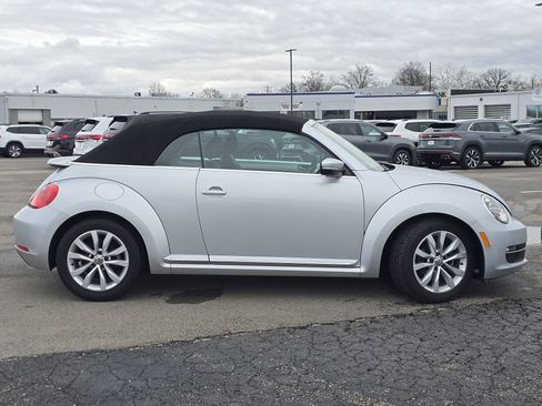 Used 2014 Volkswagen Beetle TDI image 8