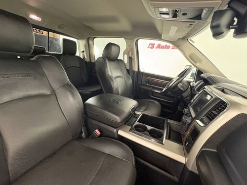 Used 2015 RAM 3500 Laramie AWD/4WD image 38