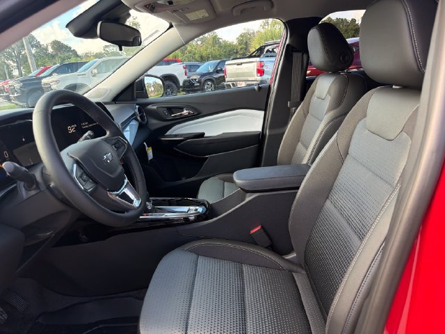 New 2026 Chevrolet Trax LT w/ Driver Confidence Package FWD image 18