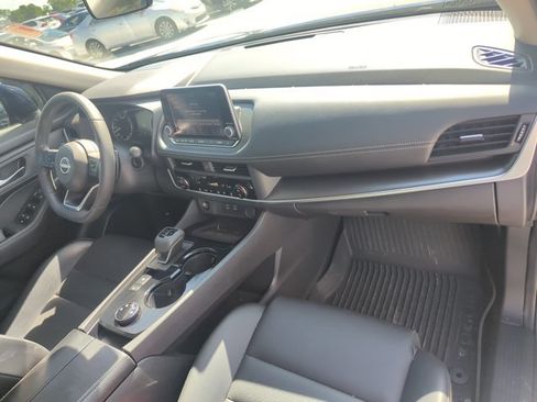 Used 2024 Nissan Rogue SV w/ SV Premium Package AWD/4WD image 25