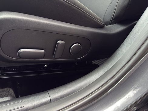 Used 2025 Hyundai Kona SEL image 16