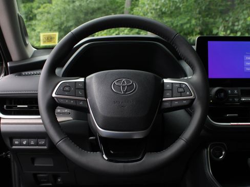 New 2026 Toyota Grand Highlander AWD Hybrid image 10