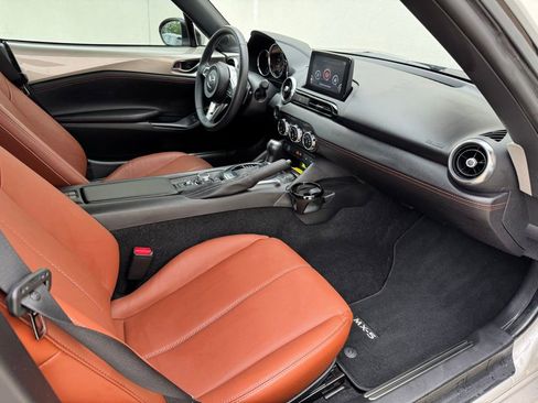 Used 2023 MAZDA MX-5 Miata Grand Touring RWD image 14