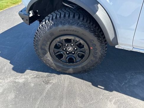 Used 2023 Ford Bronco Wildtrak AWD/4WD image 28