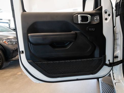 Used 2020 Jeep Wrangler Unlimited Sport S AWD/4WD image 14