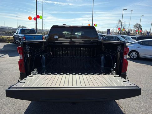 Used 2024 Chevrolet Silverado 1500 Custom image 18