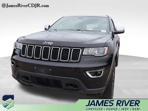 Used 2020 Jeep Grand Cherokee Laredo w/ Quick Order Package 2BN North AWD/4WD image 4