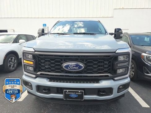 Used 2024 Ford F350 Lariat w/ Lariat Ultimate Package AWD/4WD image 2