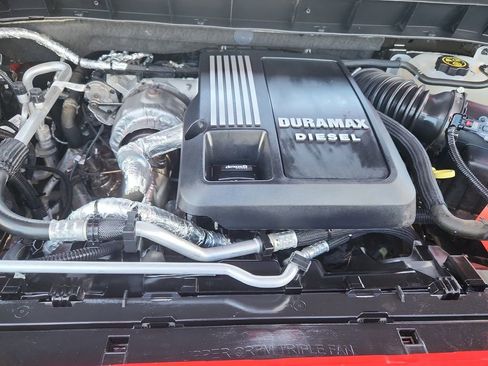 Used 2022 Chevrolet Silverado 1500 LT Trail Boss image 19