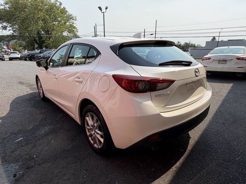 Used 2014 MAZDA MAZDA3 i Touring w/ Technology Package FWD image 3