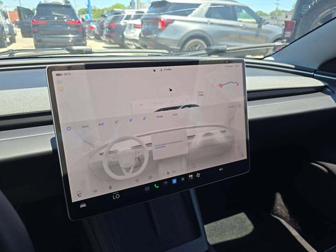 Used 2025 Tesla Model 3 RWD image 14