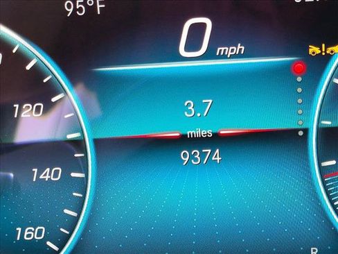 Used 2023 Mercedes-Benz E 350 Sedan image 11