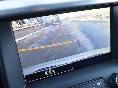 Used 2020 GMC Acadia SLE image 19