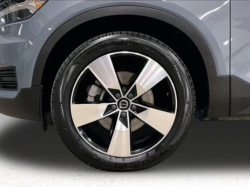 Used 2020 Volvo XC40 T5 Momentum w/ Protection Package AWD/4WD image 34