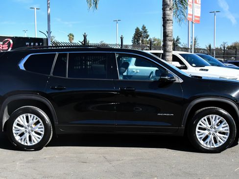Used 2024 GMC Acadia Elevation AWD/4WD image 9
