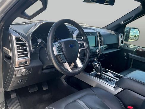 Used 2016 Ford F150 Platinum w/ Equipment Group 701A Luxury AWD/4WD image 16